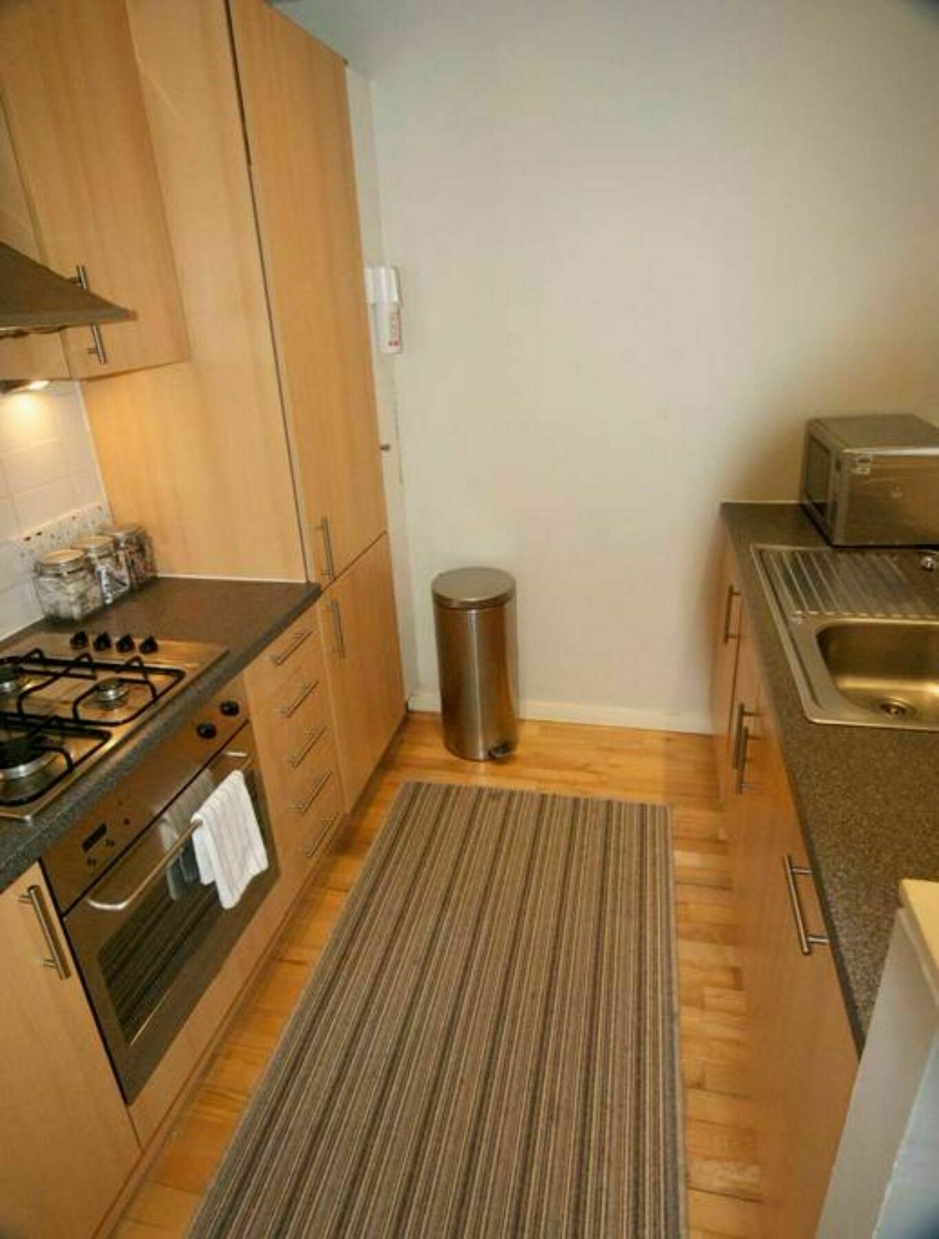 Bright And Stylish Apartment - Old Town Edimburgo Exterior foto